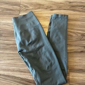 Alphalete workout leggings